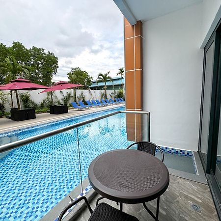 Venus Royale Hotel Coron Extérieur photo