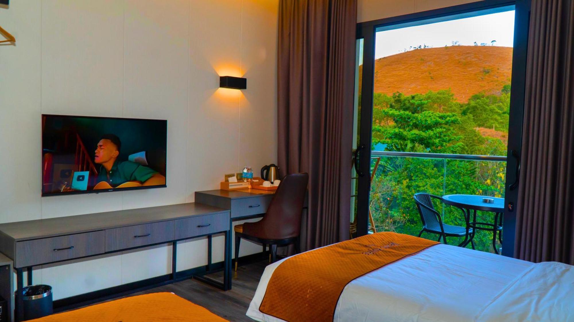 Venus Royale Hotel Coron Extérieur photo